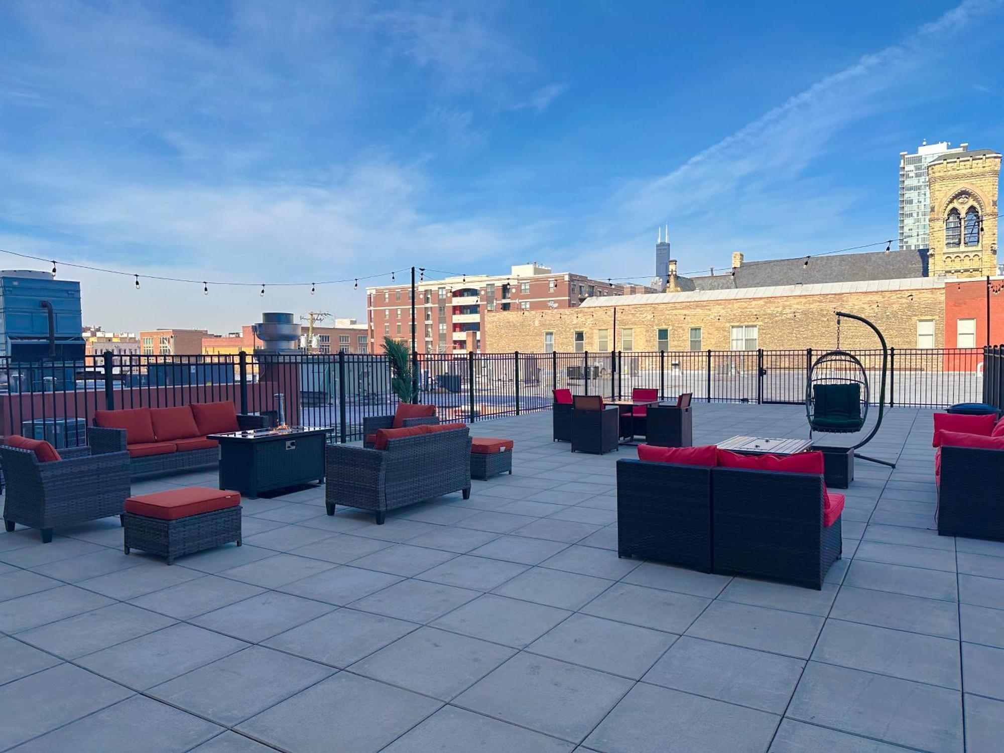 Bright 2Br Luxury Corner Suite With Optional Parking Sleeps 6 Guests Near Mccormick Place And Soldier Field Chicago Luaran gambar