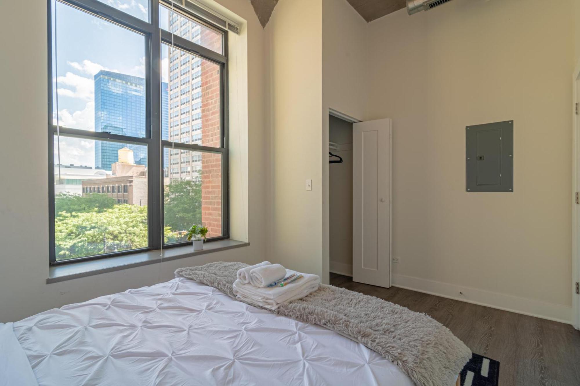 Bright 2Br Luxury Corner Suite With Optional Parking Sleeps 6 Guests Near Mccormick Place And Soldier Field Chicago Luaran gambar