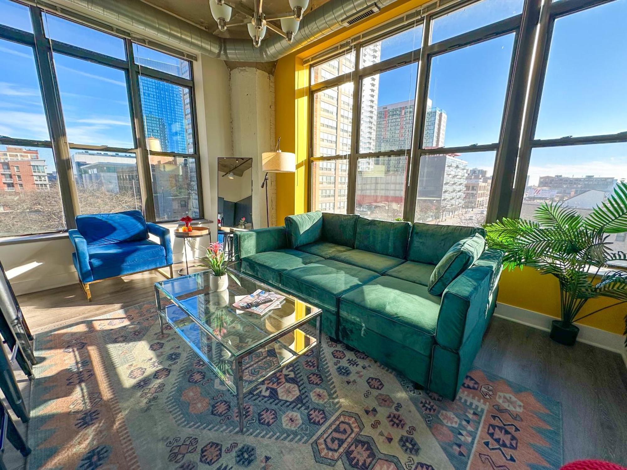 Bright 2Br Luxury Corner Suite With Optional Parking Sleeps 6 Guests Near Mccormick Place And Soldier Field Chicago Luaran gambar